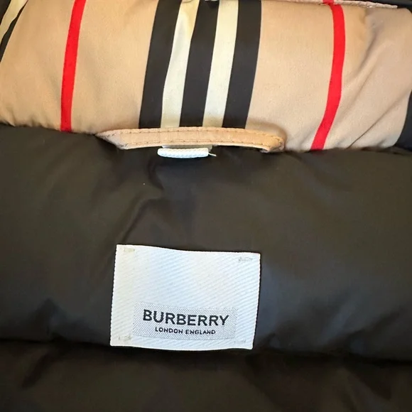 Burberry Kids’ Puffer Vest with Removable Hood - Picture 7 of 10